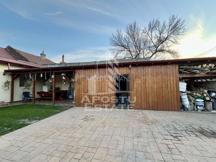 Casa individuala renovata, 2 fronturi stradale, centrala proprie - 14