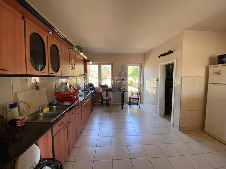 Vila cu piscina de vanzare, zona Olosig, Oradea, Bihor - 12