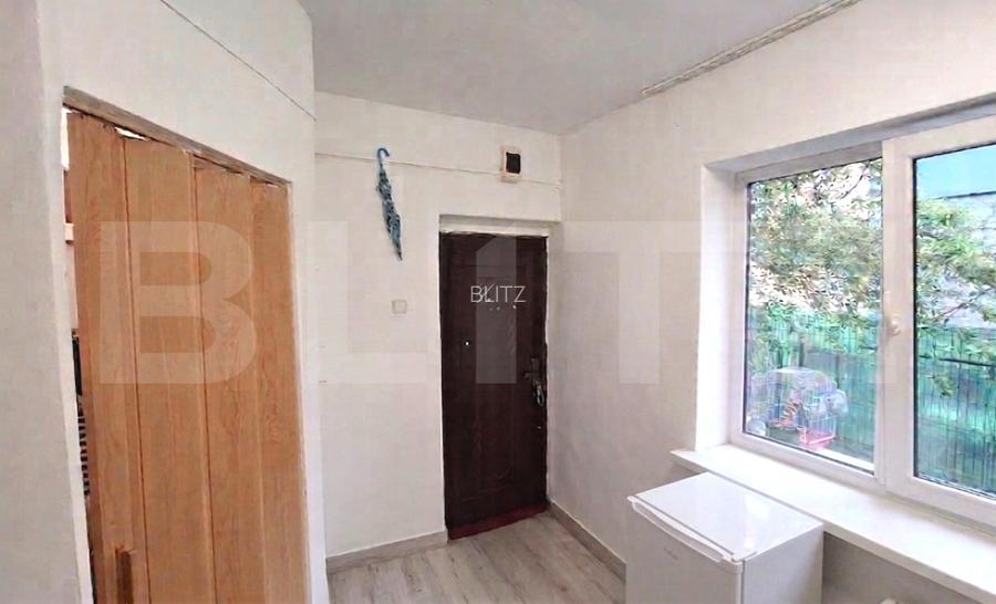 Cameră de cămin de vânzare – zonă excelentă, aproape de Piața Tractorul - 2