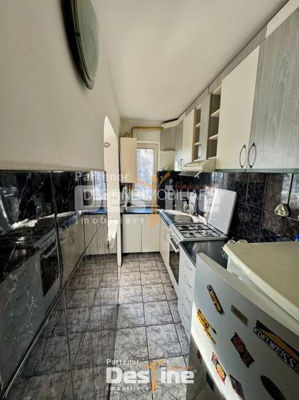Podu Ros - Apartament 3 camere semidecomandat, MOBILAT și UTILAT - 10