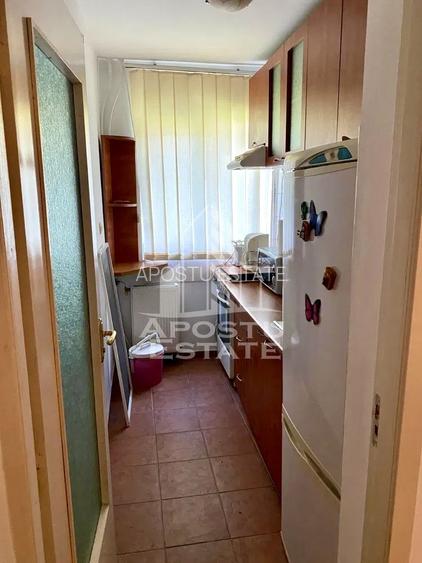 Apartament cu 2 camere, etajul 2, zona Spitalului Judetean - 6