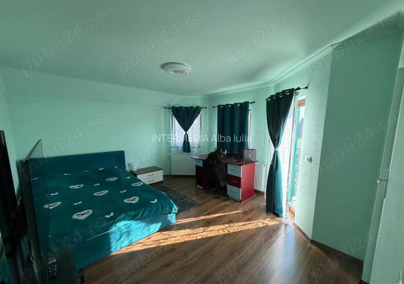 Casă de vânzare D+P+M în Alba Iulia, CETATE Schit cu 2 Garaje si 550 mp. Teren - 7
