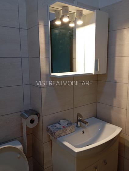 Garsoniera decomandata Colosseum Residence // Langa Penny Market - 12