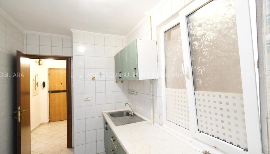 Chirie apartament cu 2 camere Sala Palatului vedere spate fara risc seismic - 3