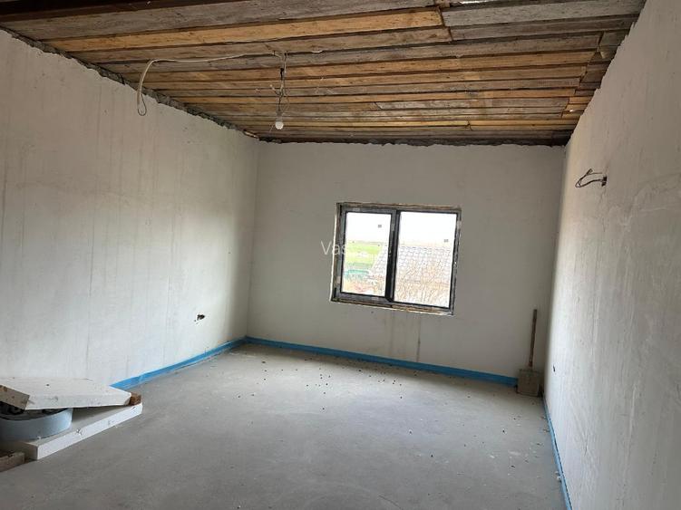 Vila Cumpana P+1+M 700mp - 7