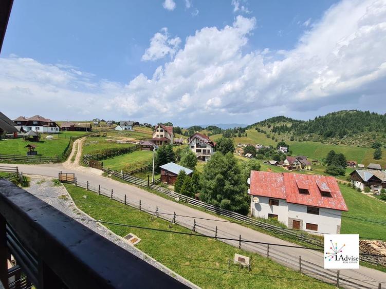 Vila Cu Panorama De Vanzare In Fundata - 56