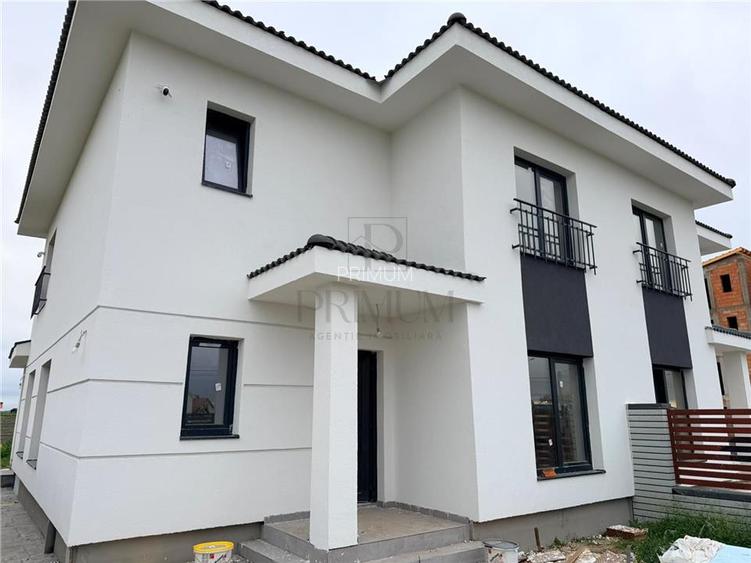Duplex superb - zona excelenta - compartimentare superba -gata de mutat - 2