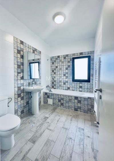 Garsoniera la intrare in Sanpetru langa noul Mall str Sf Stefan nr 2 - 5