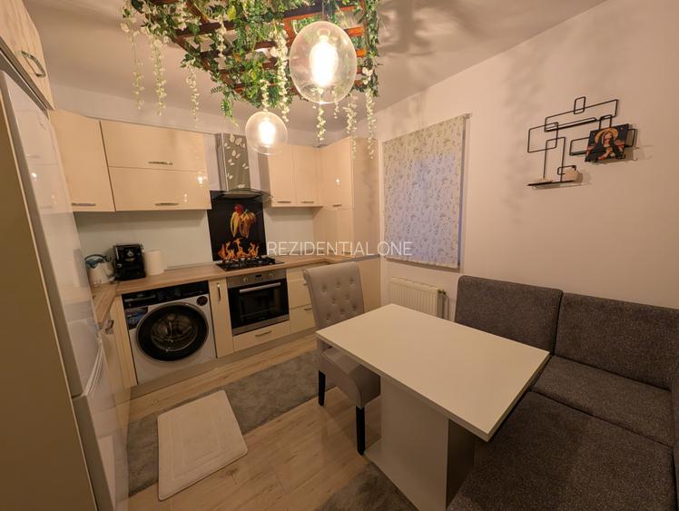 Renovat, 2 camere decomandate - 64 mp , etaj intermediar, Nord - 2