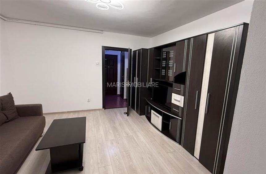 Inchiriere garsoniera amenajata in Tudor etaj 1 - 2