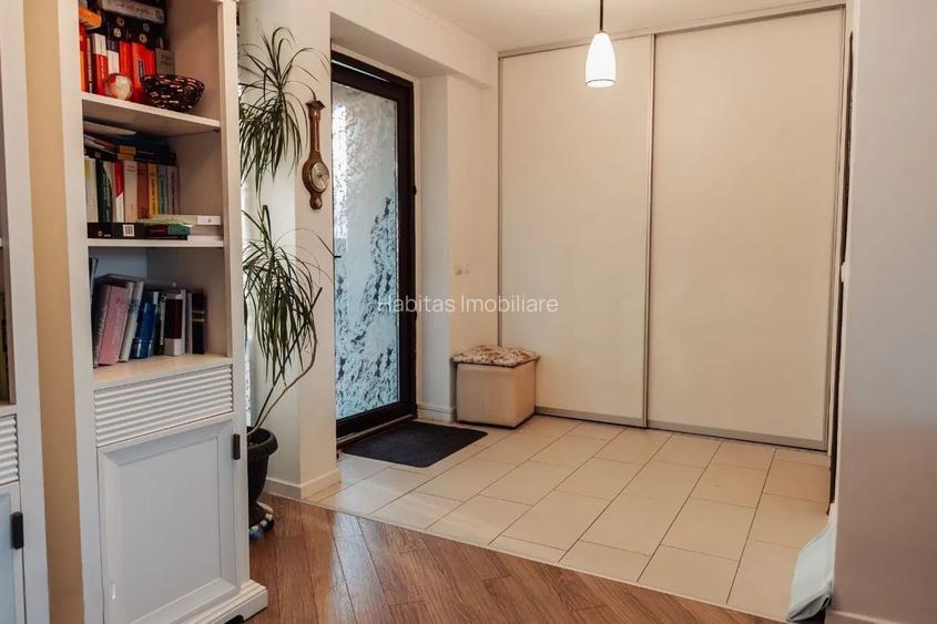 Casă exclusivistă P+E+M, finisată și mobilată modern, zona Europa - 14