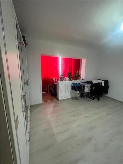 UMT - MUZEUL SATULUI - 3 CAM - ETJ.3 - 2 BAI - 2 BALCOANE - IZOLAT - SPATIOS- - 2