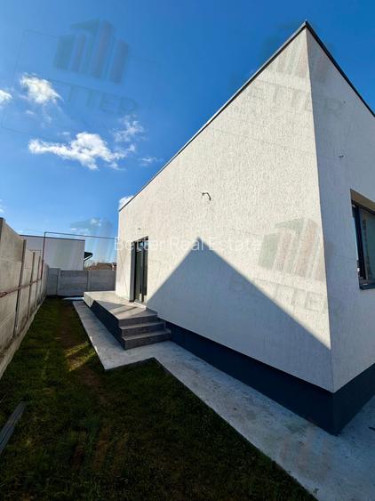 Casă individuală de vânzare - Berceni Ilfov - gata de muatre - 4 camere - 6