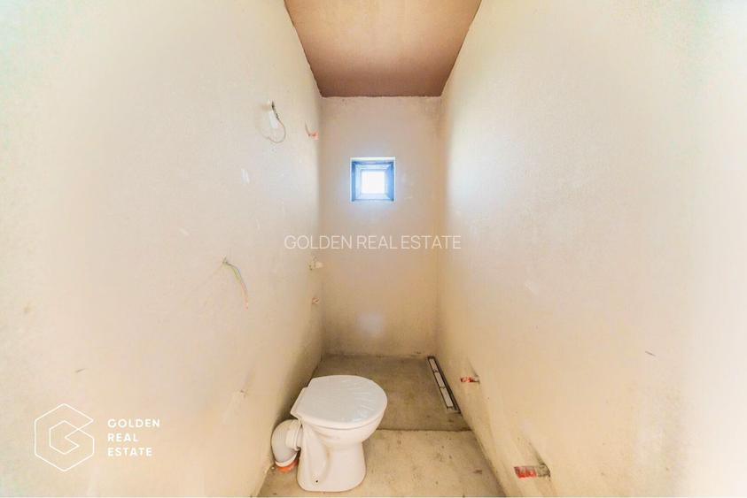 Casa  P+M  in  Fantanele,  ideală pentru personalizare - 11