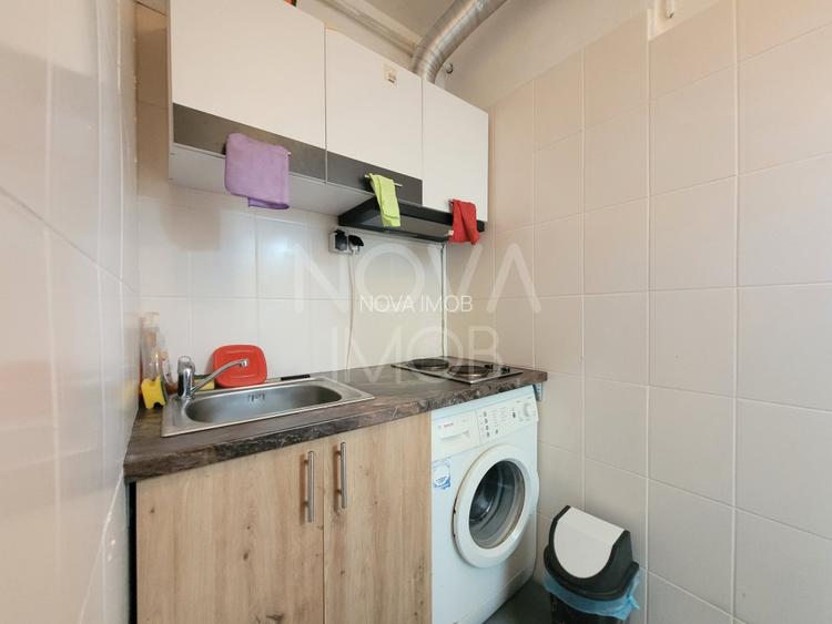 Garsoniera de inchiriat. Str. Vasile Aaron - 6