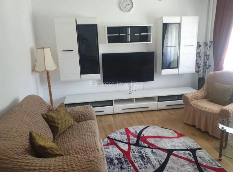 Vitan Mall,bl.1990,reabilitat,et.1/8,DECOMANDAT,Amenajat,2 bai,2 balcoane, - 2