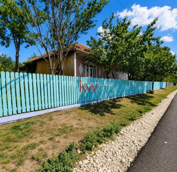 Casă 4 camere + teren 1.600 mp | Sat Nou, Săveni, BT | 25.000 € - 3
