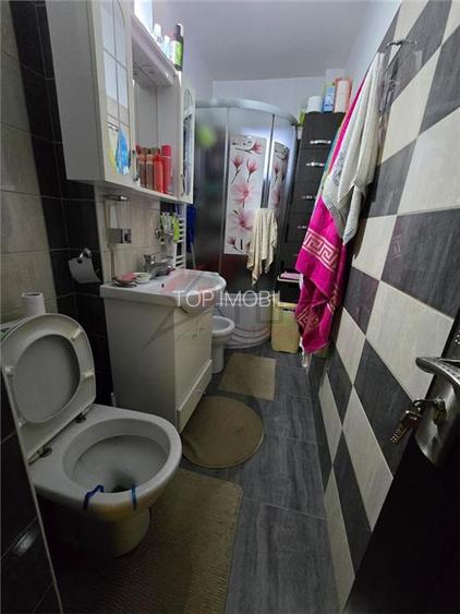 Etaj 1 - Mircea cel Batran - 2 camere model cu geam la baie - 8