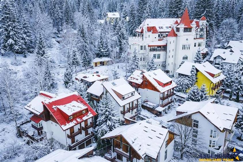 In ambientul statiunii Poiana Brasov,etaj1, 2bai,terasa la 360 grade,parcare asi - 20