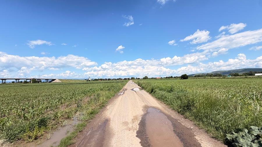 Teren 11.671 mp (2 loturi) la limita Brașov – Ozun | 4 €/mp | Investiție - 5