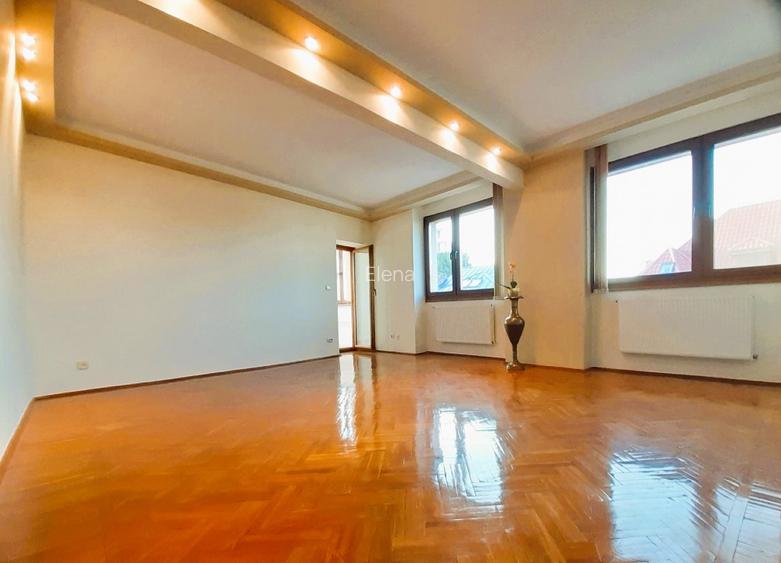 PROPRIETAR, VAND apart. Duplex in Cotroceni(G. Botanica) S. constr 175 mp; garaj - 2