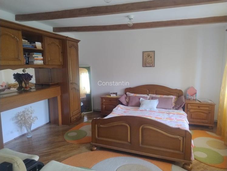 Casă de vânzare în Cucorăni - 11