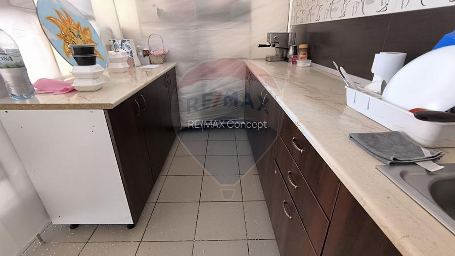 Spațiu comercial - 10