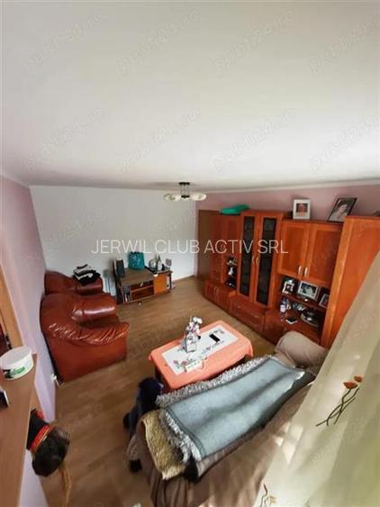 Ap. 2 camere, et. 1, Moroasa 1 - 2