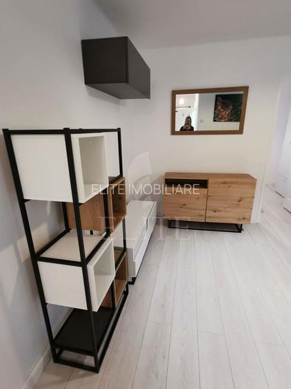 Apartament 3 camere în zona STRAZII LACRAMIOARELOR - 2