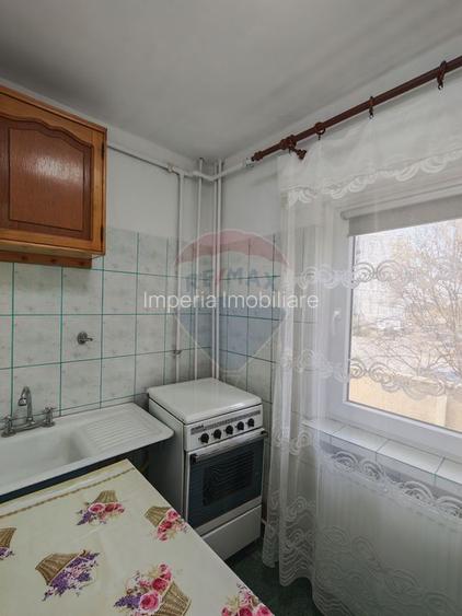 Garsonieră spațioasă cu balcon mare, Brazda, etaj 1 - 7