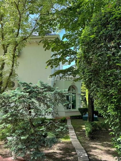 PROPRIETATE CU ENERGIE PURA |  Sanctuarul Eleganței și Rafinamentului - 38