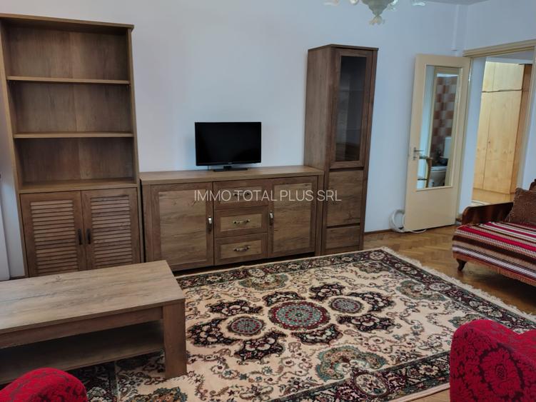 Dacia, B-dul Al. Lapusneanu, stradal - 2