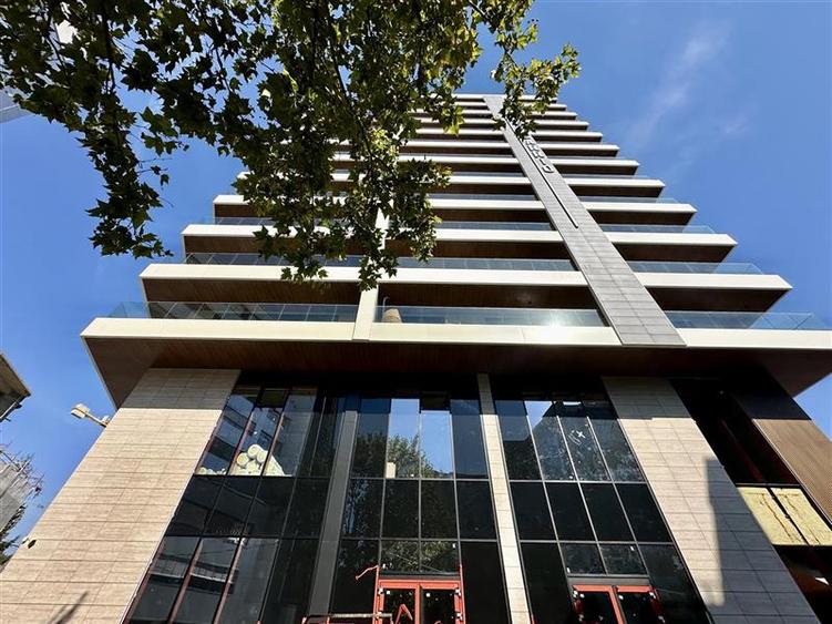 Spatii comerciale de inchiriat de la 72mp