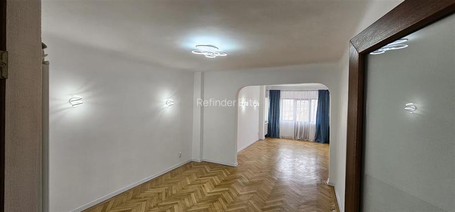 apartament 3 camere Piata Muncii, la 1 minut de gura de metrou, 90mp utili ,etaj - 4