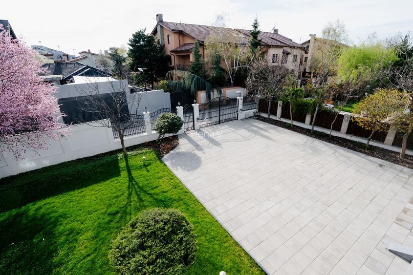 Vilă superbă, renovată integral, pe teren de 1.000 mp, în Pipera - 9