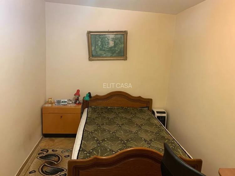 Apartament cu 2 camere, etaj 1/4, zona Alexandru cel Bun - 3