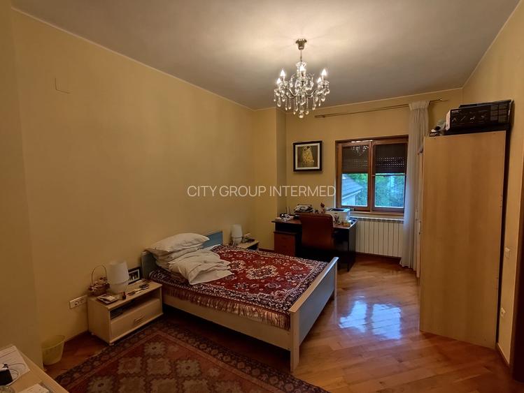 Bucuresti - Dorobanti - str Roma - 9