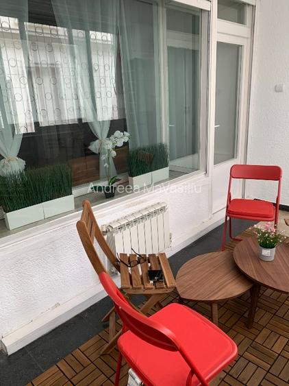 De închiriat – Apartament decomandat cu 4 camere, luminos, spațios, cu balcon  - 6