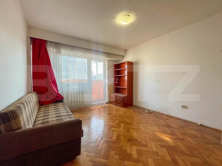 Apartament de 3 camere decomandat, 75 mp, 2 băi, 2 balcoane, etaj intermediar. - 10