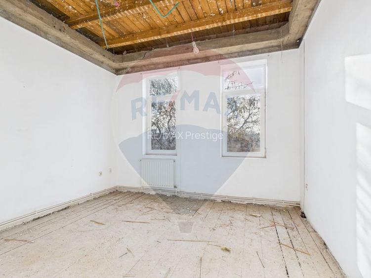 Vila S+P+2+M, 15 camere, ideala pentru investitie - Ștefan cel Mare - 8