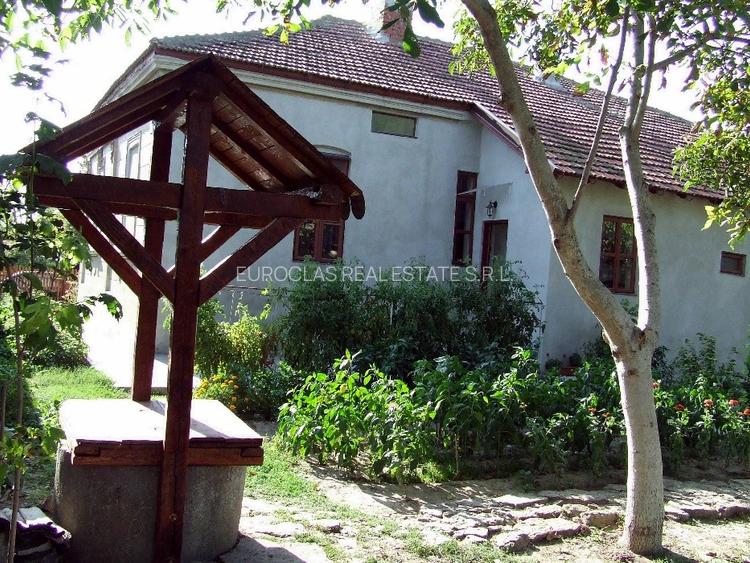 Conac boieresc - 5 camere - Nicolae Balcescu - 105.000 euro (Cod E11) - 11