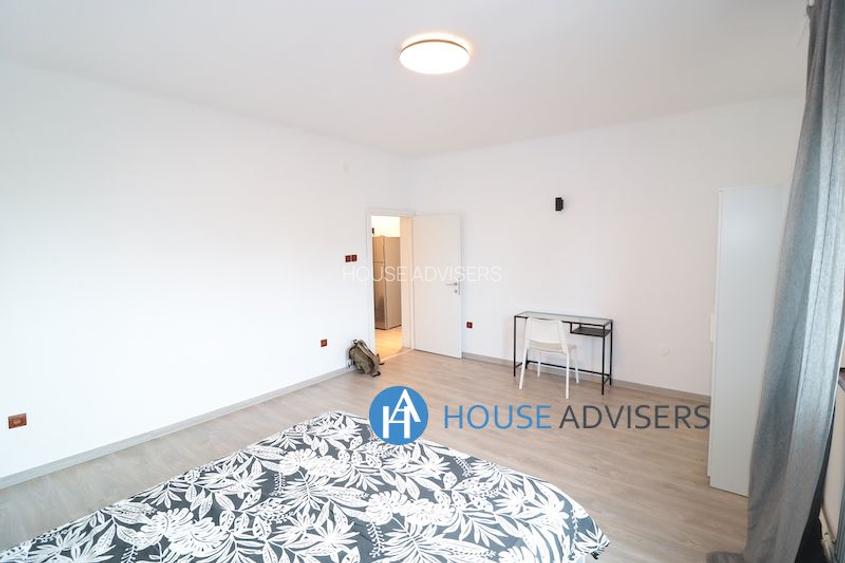 Inchiriere apartament 4 camere Romana - 3