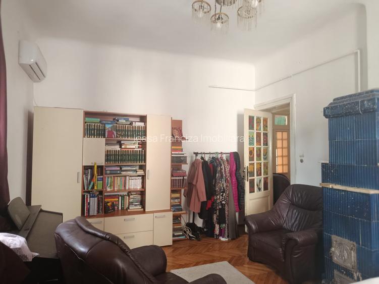 Casă de vânzare – 5 camere într-o vilă interbelică, 125 mp - 9