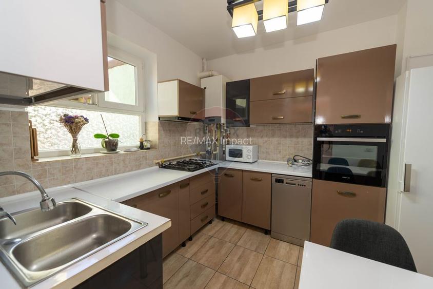 Casa / Vila cu 3 camere de inchiriat strada Pargarilor Stefan cel Mare - 2