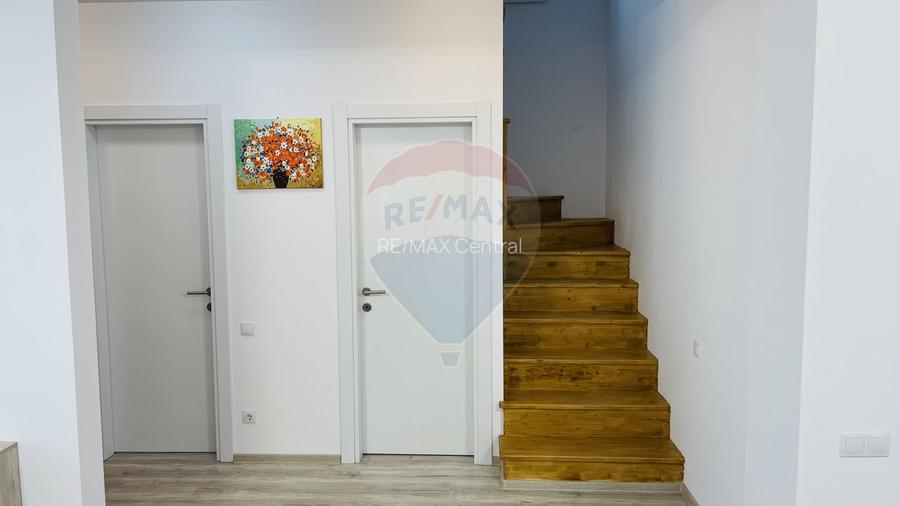 INCHIRIERE Casă / Vilă Cristian - 16