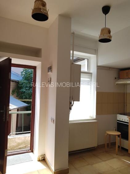 Inchiriere garsoniera Stefan cel Mare, centrala proprie, parter inalt, 400 euro - 8