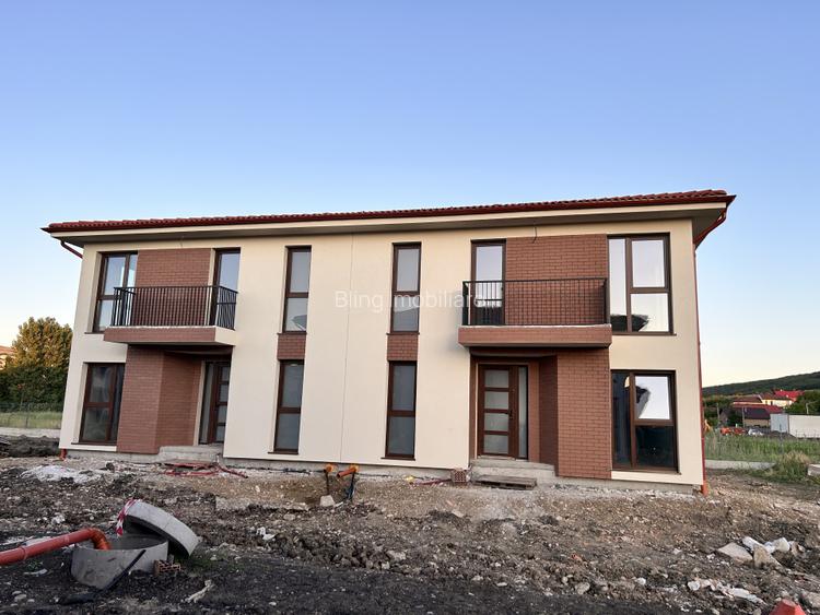 Duplex semifinisat Chinteni 120mp utili in ansamblu privat de case  - 2