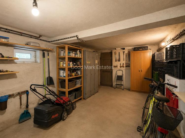 Vilă 6 Camere || Curte Superb Amenajată | | Metrou Laminorului - 16