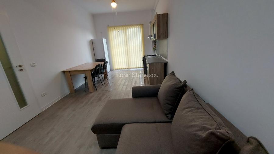 Proprietar, inchiriez apartament NOU 2 camere - 4