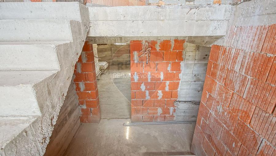 COMISION 0%| Casă individuală | 2 garaje | 192 mp utili | 847 mp teren - 15